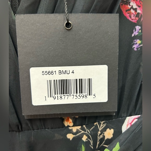 IEENA FOR MAC DUGGAL 55661 NWT
Belted Floral Print Illusion Long Sleeve Gown - Picture 6 of 6